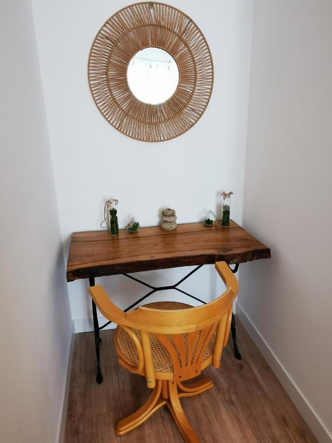 Le Nica Apartment Trelaze Bagian luar foto