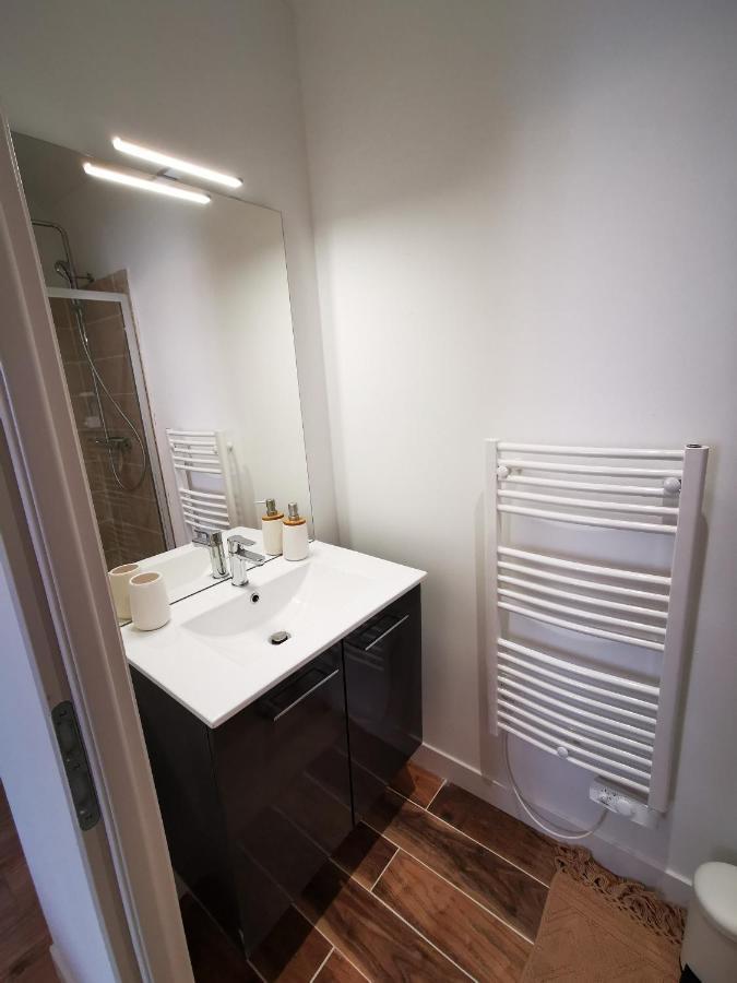 Le Nica Apartment Trelaze Bagian luar foto