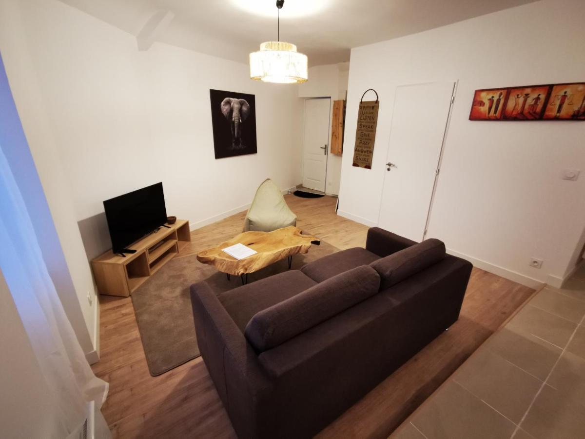 Le Nica Apartment Trelaze Bagian luar foto