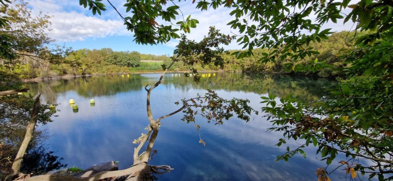 Le Nica Apartment Trelaze Bagian luar foto